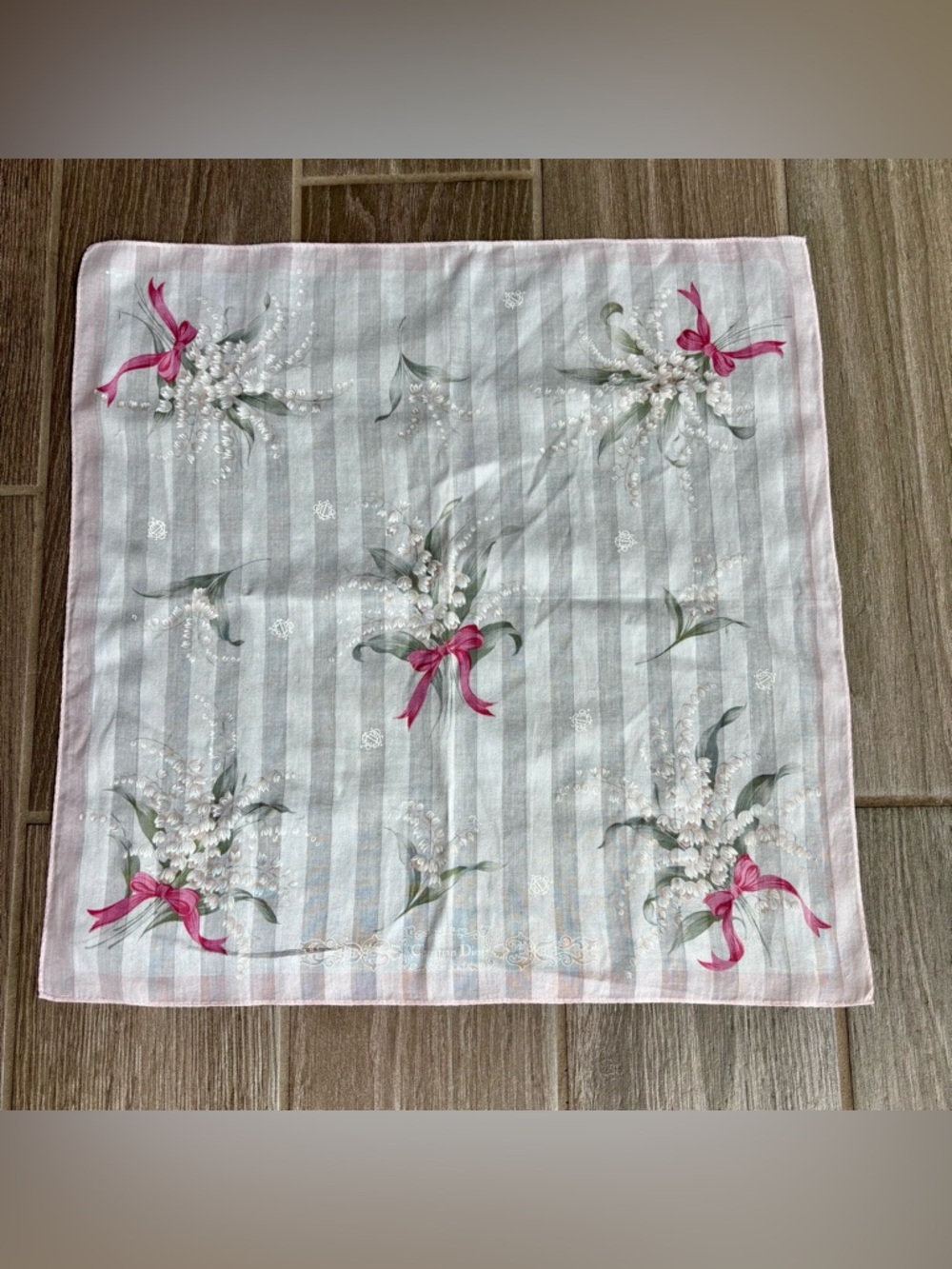 Christian Dior Floral Lily of the Valley Scarf/Handkerchief/Bandana Sz 18.75” - Picture 4 of 13